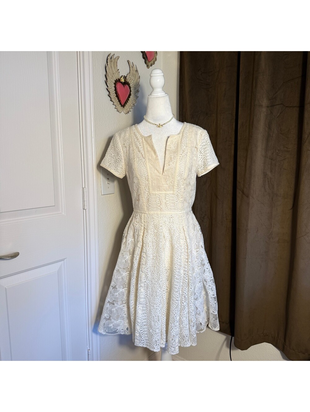 BCBGMAXAZRIA Women's Ivory Lace Dress Bride Fit Flare Rose Whisper Kirsten Sz 6